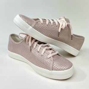 Keds for Kate Spade NY
Kickstart Perforated Shimmer
Rose Gold Sneakers Size 8